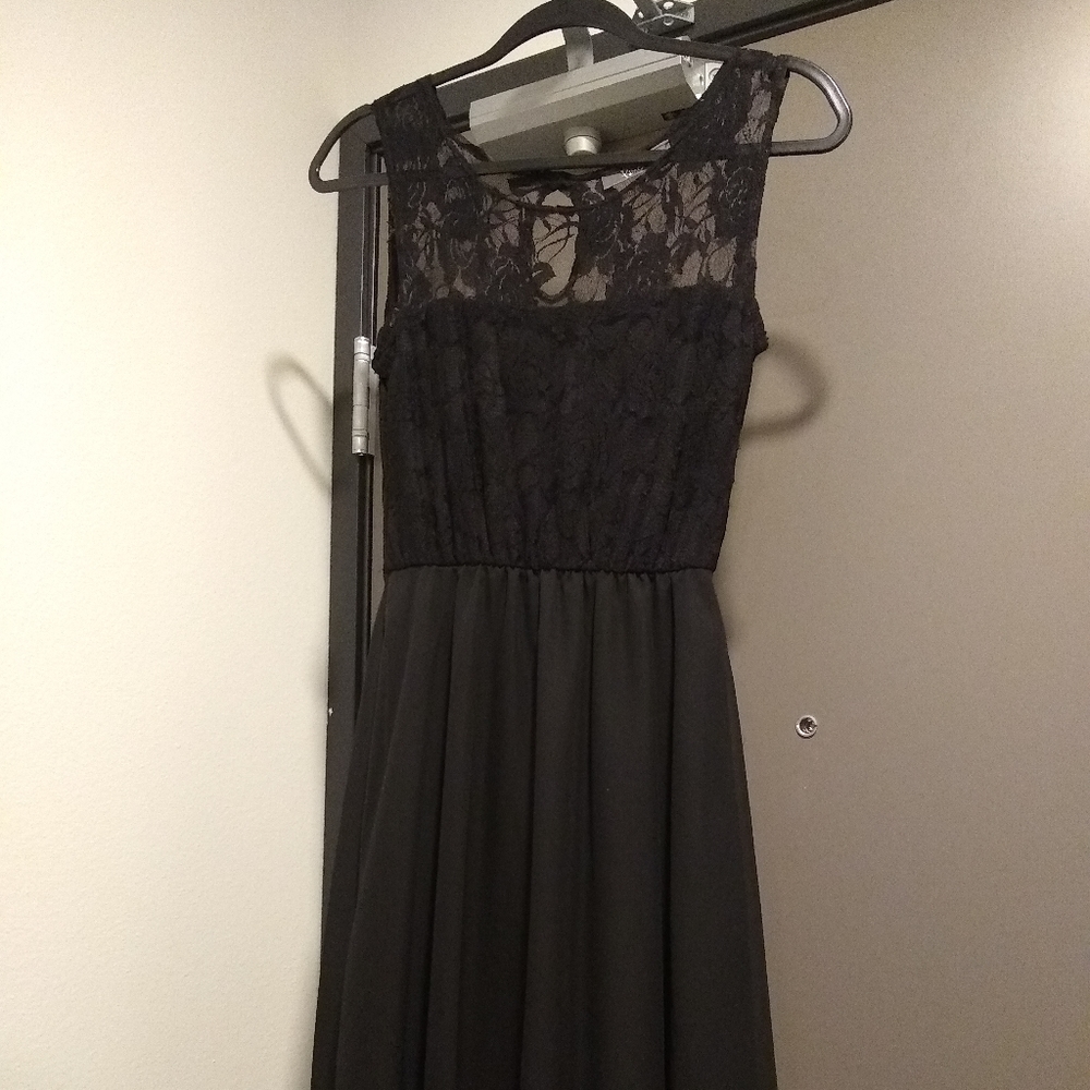 Pinc Black Lace Dress